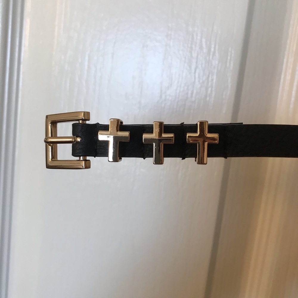 NWOT Black belt with gold buckle and crosses